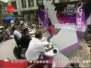 东方天使:刘丽君邀请外国评委秀舞蹈