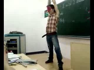 猫人舞蹈-周思成跳舞